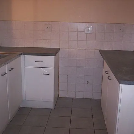 Image 4 - Grosvenor Court, Pavilon Terrace, eThekwini Ward 26, Durban, 4025, South Africa - Apartment for rent