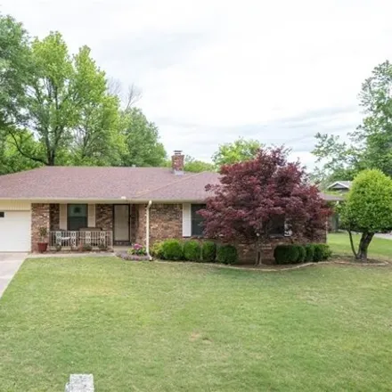 Image 3 - 2981 Royal Scots Way, Fort Smith, AR 72908, USA - House for sale