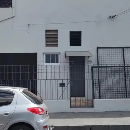 Rent this 2 bed house on Rua Manuel Rodrigues Jacob in Vila Ferroviária, Araraquara - SP