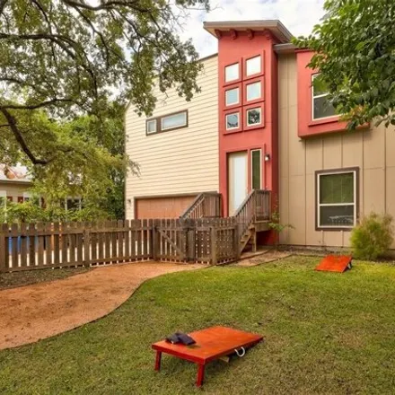 Image 1 - 2204 East 13th Street, Austin, TX 78702, USA - House for rent