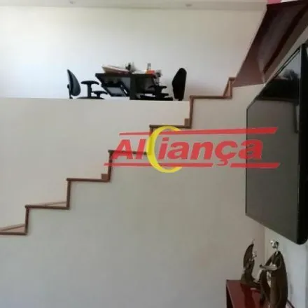 Rent this 4 bed house on Rua Francisco Gonzaga Vasconcelos in Vila Galvão, Guarulhos - SP