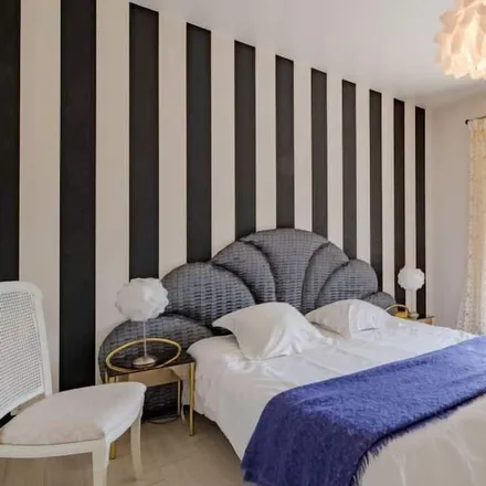 Rent this 2 bed apartment on Mouans-Sartoux in Allée des Écoles, 06370 Mouans-Sartoux