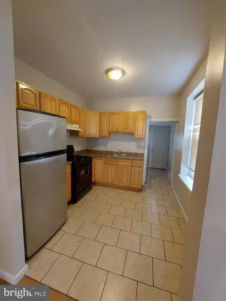 Image 4 - 2832 West Clementine Street, Philadelphia, PA 19132, USA - Townhouse for rent