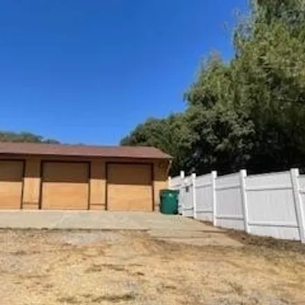 Image 4 - 7551 Van Pooka Ct, Somerset, California, 95684 - House for sale