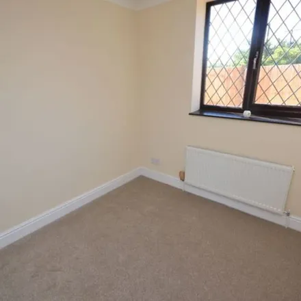 Image 5 - Waterworks Lane, Fobbing, SS17 9HX, United Kingdom - Apartment for rent