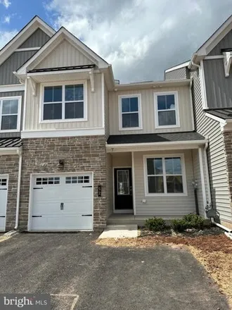 Rent this 3 bed house on Turtle Creek in Country Club Road, Limerick Township