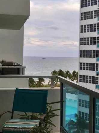 Image 8 - Seacoast 5151 Condominium, 5151 Collins Avenue, Miami Beach, FL 33140, USA - Condo for sale