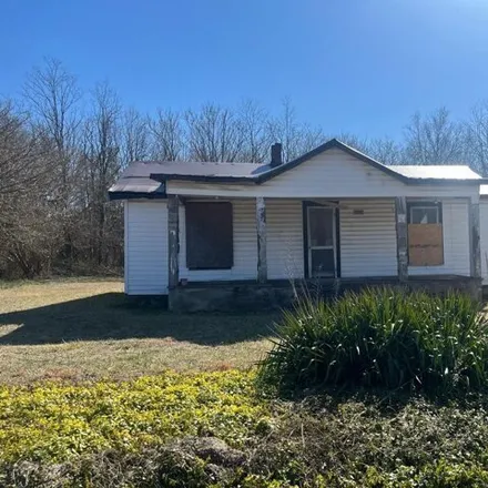 Image 2 - Snyder's Towing, 644 Dearing Ford Road, Lynch Station, Campbell County, VA 24571, USA - House for sale