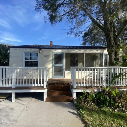Rent this 2 bed house on 1211 1st Avenue North in Jacksonville Beach, FL 32250