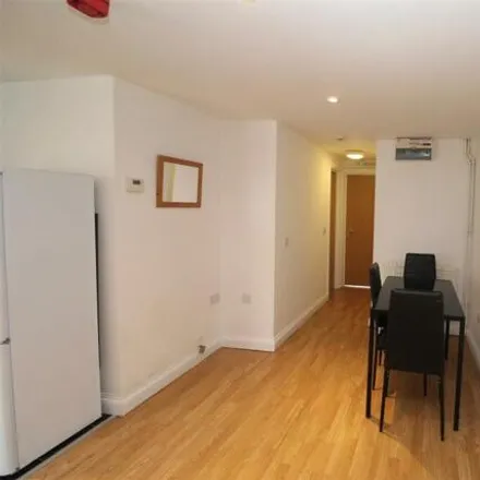 Image 6 - Dalcross Street, Cardiff, CF24 4TL, United Kingdom - Apartment for rent