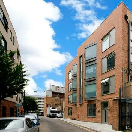 Image 9 - Waterfall House, 15 Toby Lane, London, E1 4DP, United Kingdom - Apartment for rent