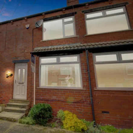 Buy this 2 bed townhouse on Henley Avenue in Pudsey, LS13 3AN