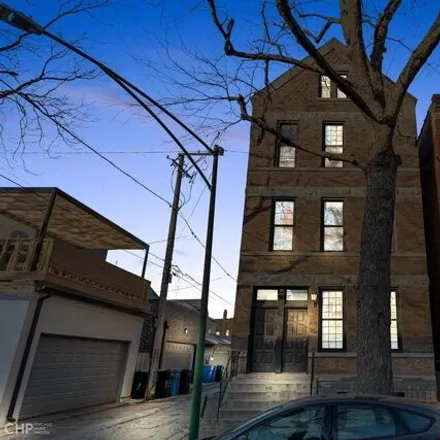 Buy this 6 bed house on 2246 West Charleston Street in Chicago, IL 60647