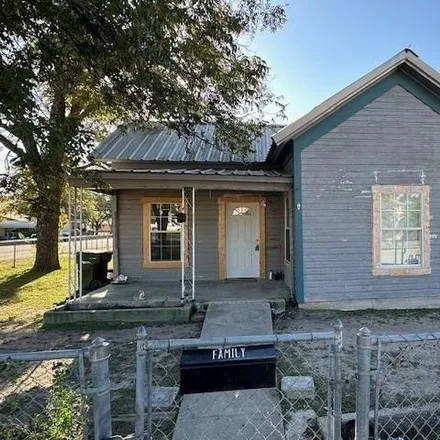 Buy this 4 bed house on 421 West 3rd Street in Del Rio, TX 78840