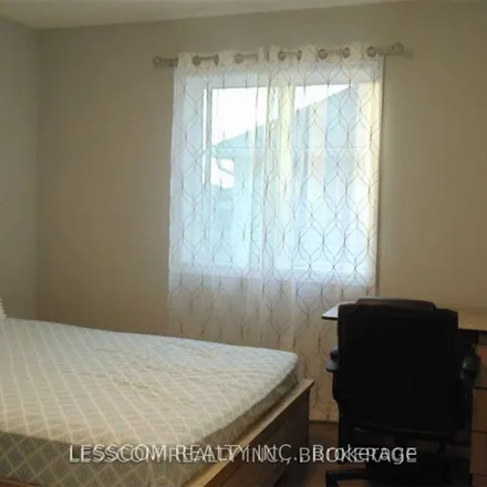 Image 4 - 1019 Dalmagarry Road, London, ON N6G 0R9, Canada - Apartment for rent