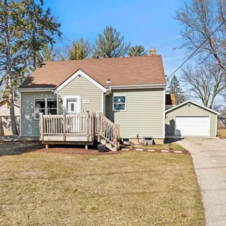 Buy this 3 bed house on 510 West Foster Street in Appleton, WI 54915