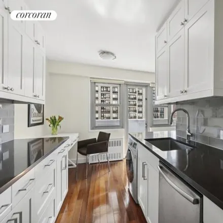 Image 2 - 100 West 93rd Street, New York, NY 10025, USA - Condo for sale