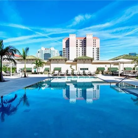 Image 3 - The Plaza at Harbour Island, Knights Run Avenue, Tampa, FL 33695, USA - Condo for sale