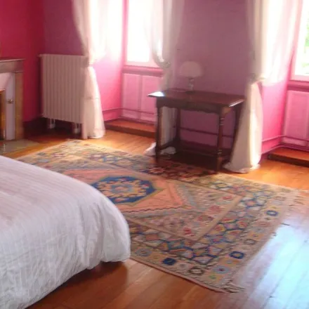Rent this 7 bed house on 33410 Cadillac-sur-Garonne