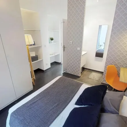 Image 8 - 69 Rue de Wazemmes, 59046 Lille, France - Apartment for rent