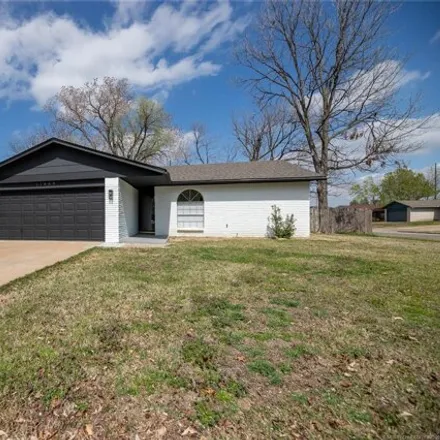 Buy this 3 bed house on 6188 South 120th East Avenue in Broken Arrow, OK 74012
