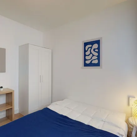 Rent this 1 bed apartment on Rue Masséot-Abaquesne in 76100 Rouen, France