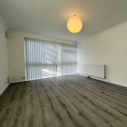Image 3 - Durham Road, London, BR2 0QS, United Kingdom - Apartment for rent