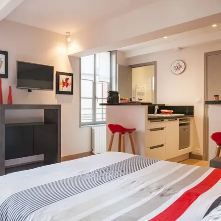 Rent this 1 bed apartment on 14600 Honfleur