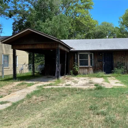 Buy this 3 bed house on 2760 Amherst Street in Hollywood, Shreveport
