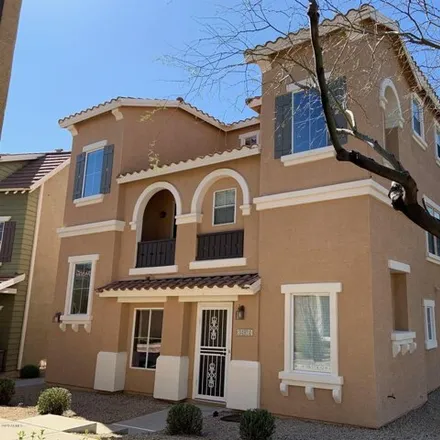 Rent this 3 bed townhouse on North Vía Puzzola in Phoenix, AZ 85085