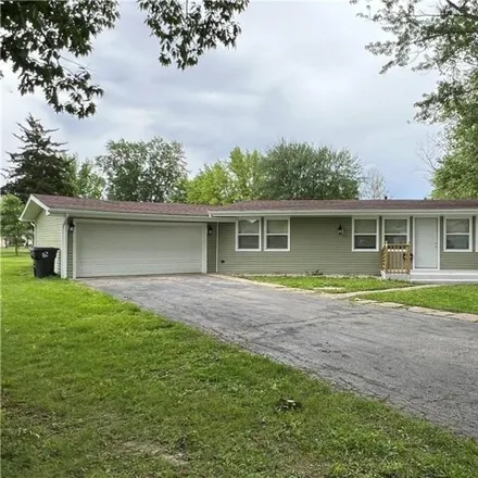 Buy this 3 bed house on 4223 East Maynor Street in Decatur, IL 62521