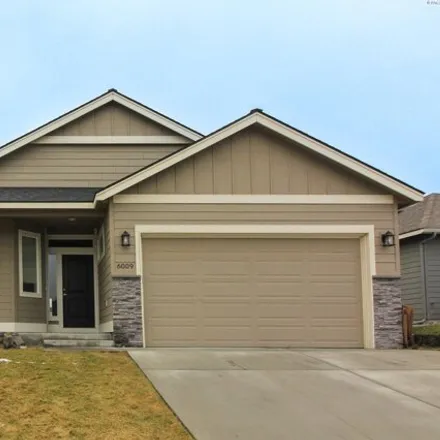 Rent this 3 bed house on 6003 West 41st Avenue in Kennewick, WA 99338