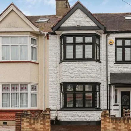 Buy this 4 bed townhouse on Rylands Road in Southend-on-Sea, SS2 4LH