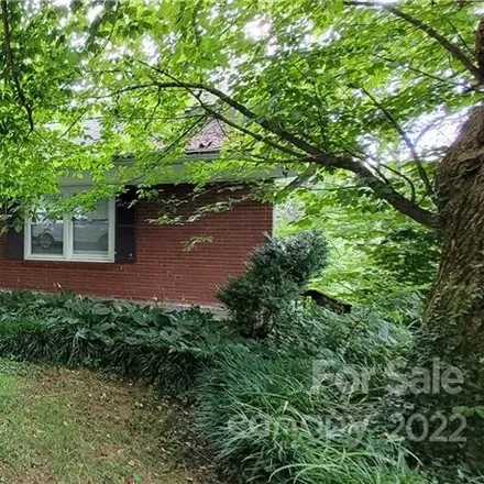Buy this 5 bed house on 70 Unaka Avenue in Linwood Park, Asheville