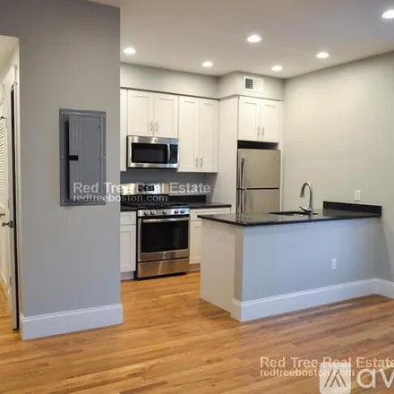 Rent this 1 bed apartment on 405 S Huntington Ave