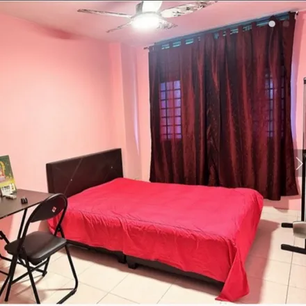 Rent this 1 bed room on Blk 473 in Fajar, Segar Road