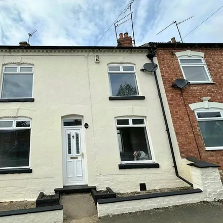 Rent this 3 bed townhouse on Boughton Green Road in West Northamptonshire, NN2 7SR