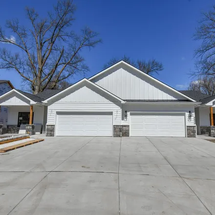 Buy this 3 bed townhouse on 3499 Anaheim Drive in Lincoln, NE 68506