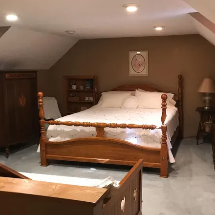 Rent this 9 bed house on Covington