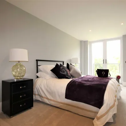 Image 3 - Sambrook Court, 383 Cockfosters Road, London, EN4 0JF, United Kingdom - Apartment for rent