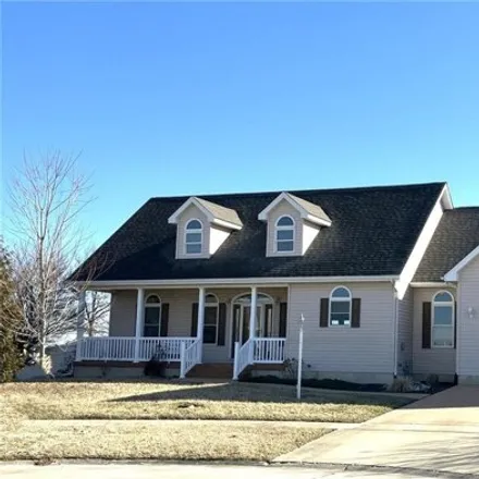Buy this 3 bed house on 898 Pecan Street in Greenville, IL 62246