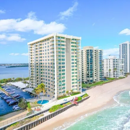 Image 4 - 5430 North Ocean Drive, Palm Beach Isles, Riviera Beach, FL 33404, USA - Condo for rent