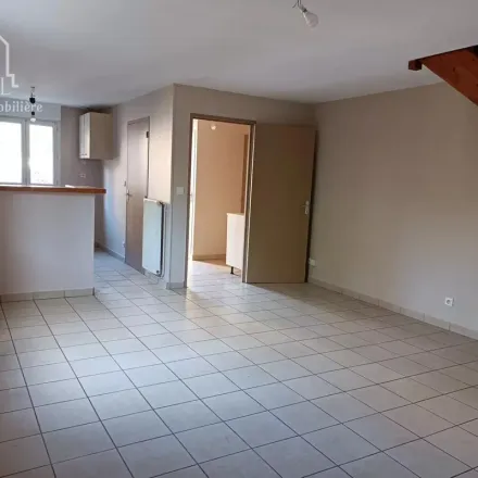 Rent this 5 bed apartment on 7 Rue Jules Renard in 30100 Alès, France