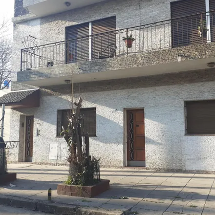 Buy this studio house on Hospital Simplemente Evita in José Equiza, Partido de La Matanza