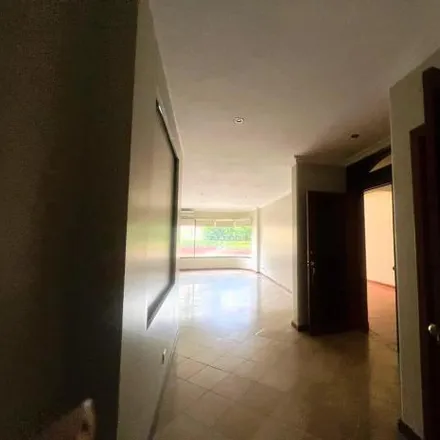 Rent this 3 bed apartment on Rinconada del Lago in 092301, Samborondón