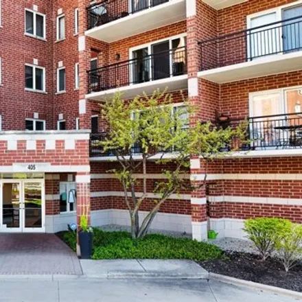 Buy this 3 bed condo on 405 West Front Street in Wheaton, IL 60187