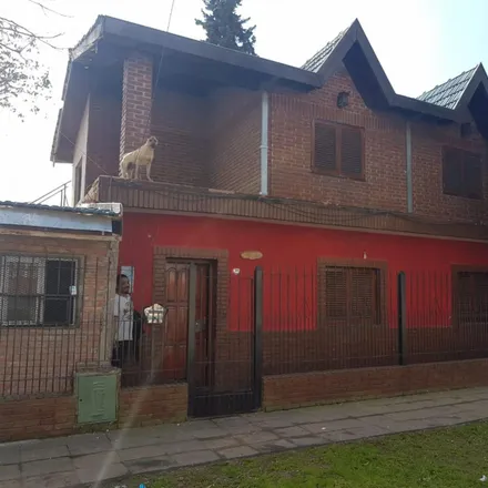 Buy this studio house on Hungría 532 in Partido de Morón, 1722 Castelar