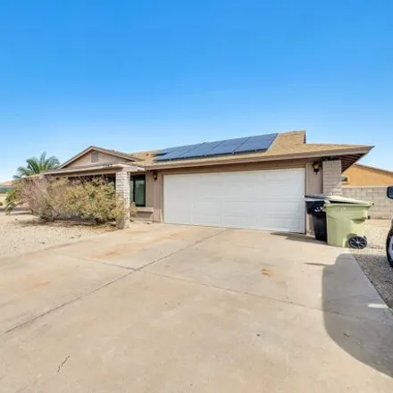 Buy this 3 bed house on 7262 West Montebello Avenue in Glendale, AZ 85303