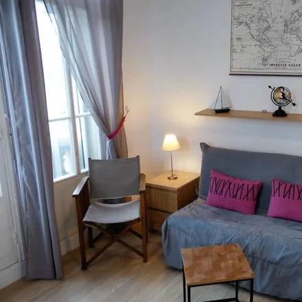 Image 8 - 35400 Saint-Malo, France - Apartment for rent