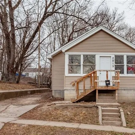 Buy this 1 bed house on 2815 Oxford Street in Des Moines, IA 50313